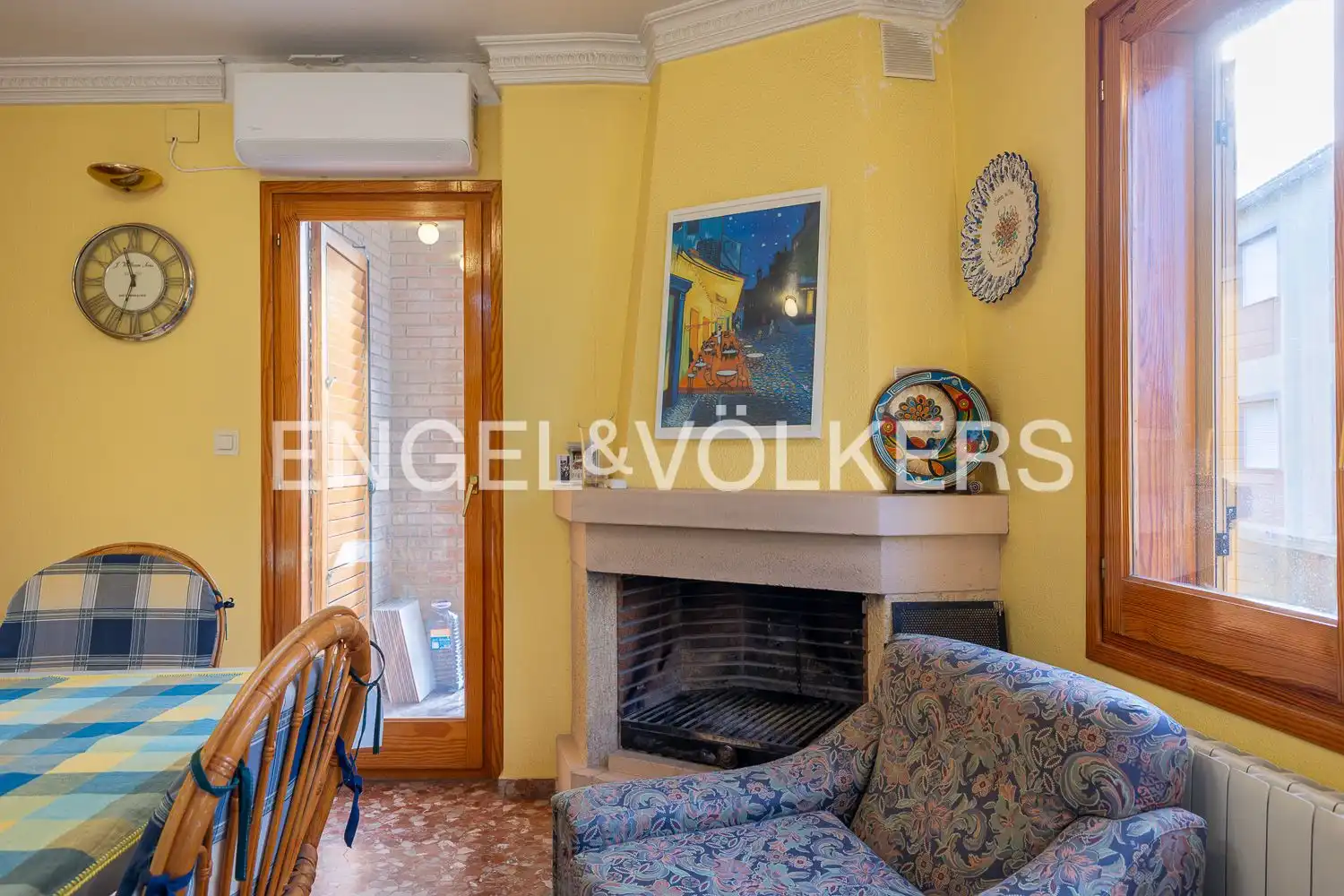 Sala de estar de Casa o chalet en venta en Náquera con Aire acondicionado, Calefacción y Jardín privado