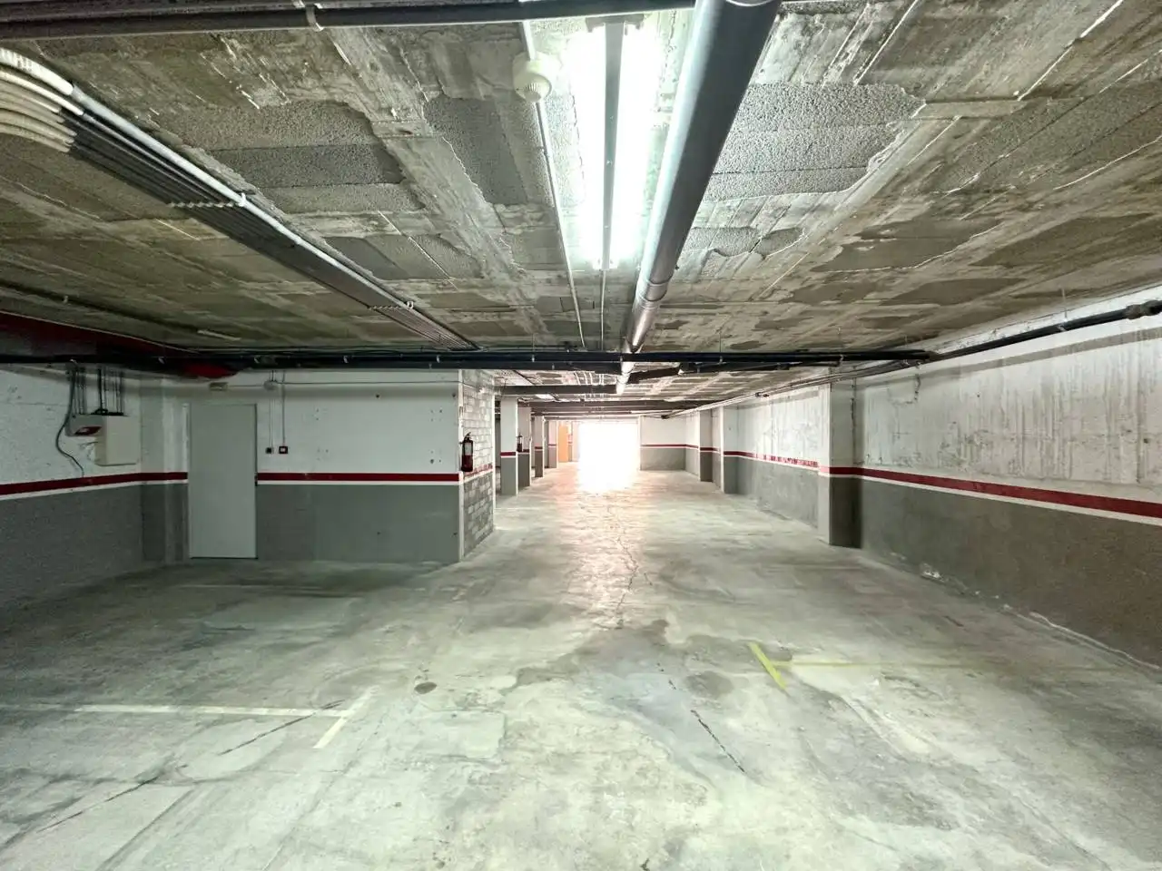 Gewerbefläche zum Verkauf in Calle PIRINEUS, imagen 4