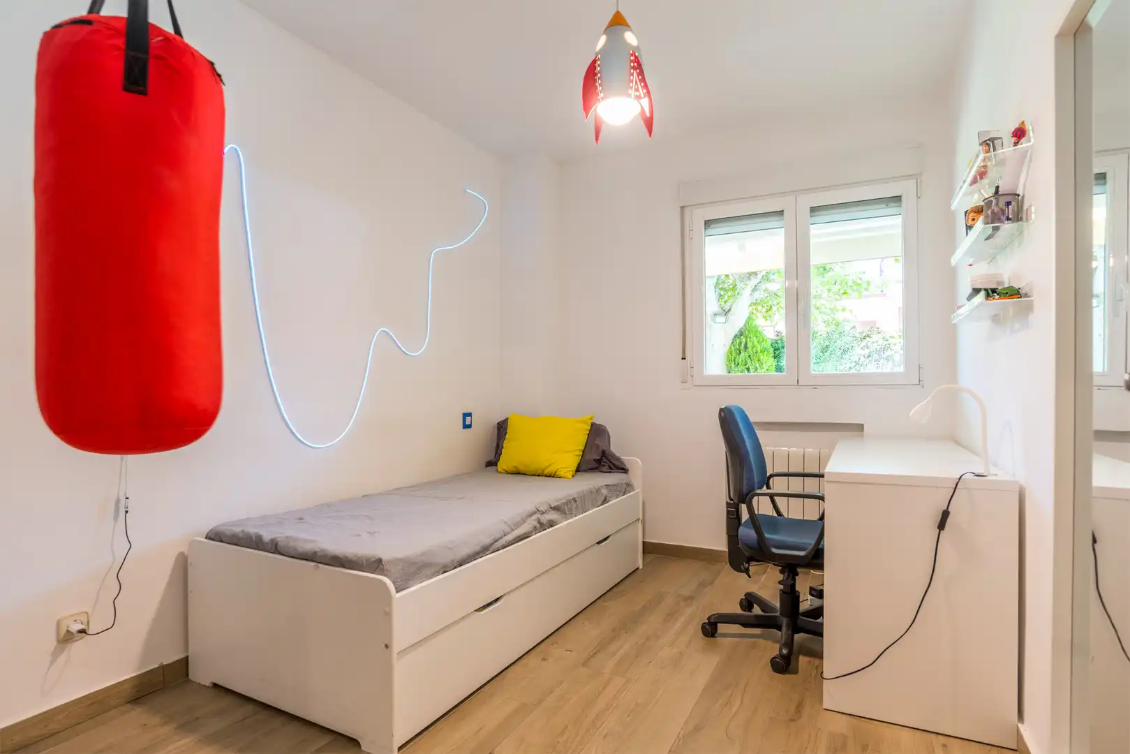 Wohnung zur Miete in Avenida de Europa, Avenida Europa
