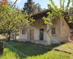 Vista exterior de Casa o xalet en venda en Monroyo amb Calefacció i Terrassa