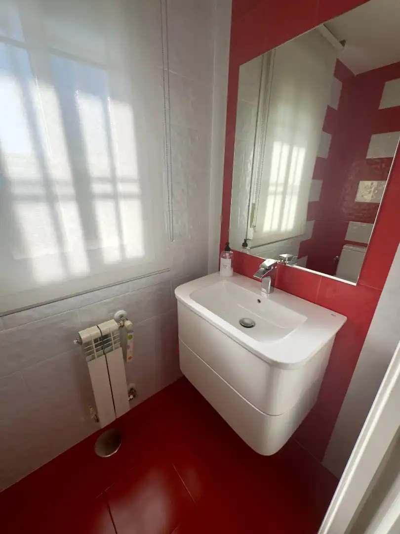 Baño de Dúplex en venta en Torrejón de Ardoz con Calefacción, Jardín privado y Trastero