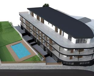 Vista exterior de Àtic en venda en Nigrán amb Terrassa, Traster i Piscina comunitària