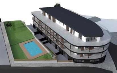 Vista exterior de Àtic en venda en Nigrán amb Terrassa, Traster i Piscina comunitària