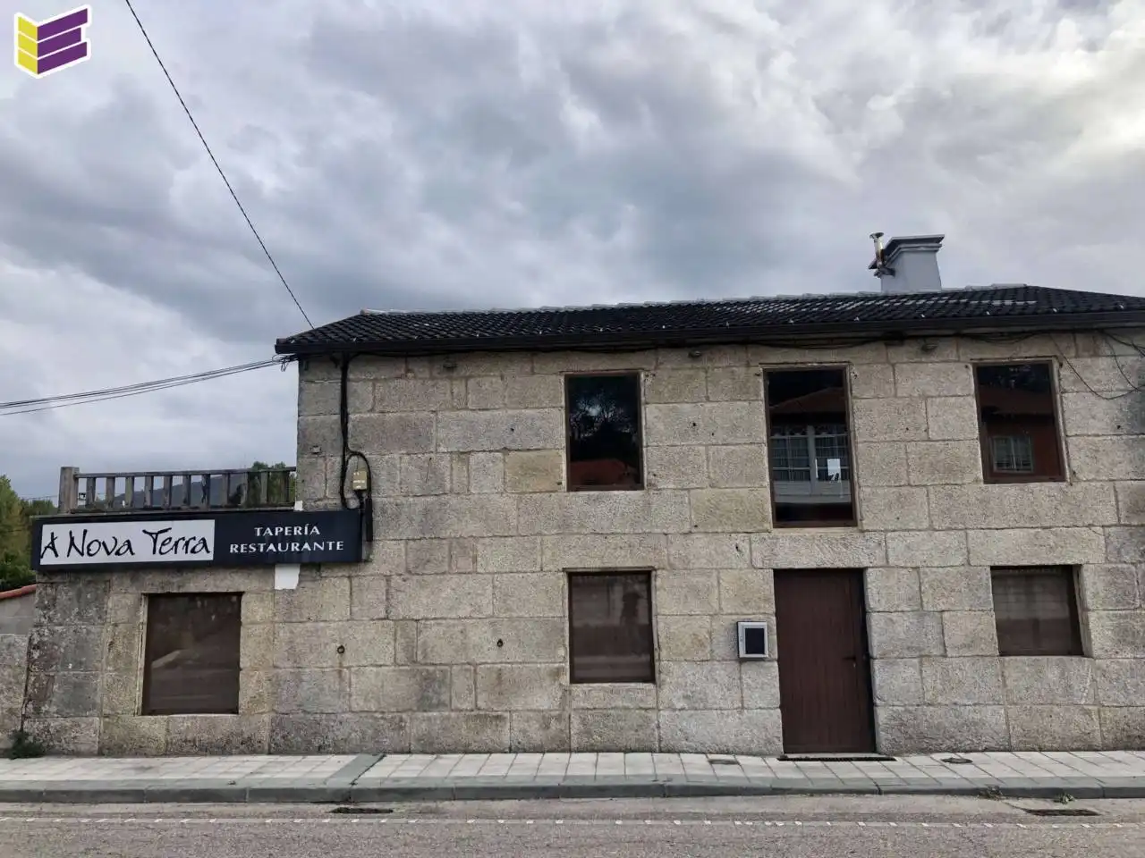 Vista exterior de Local en venda en Tui amb Aire condicionat i Alarma