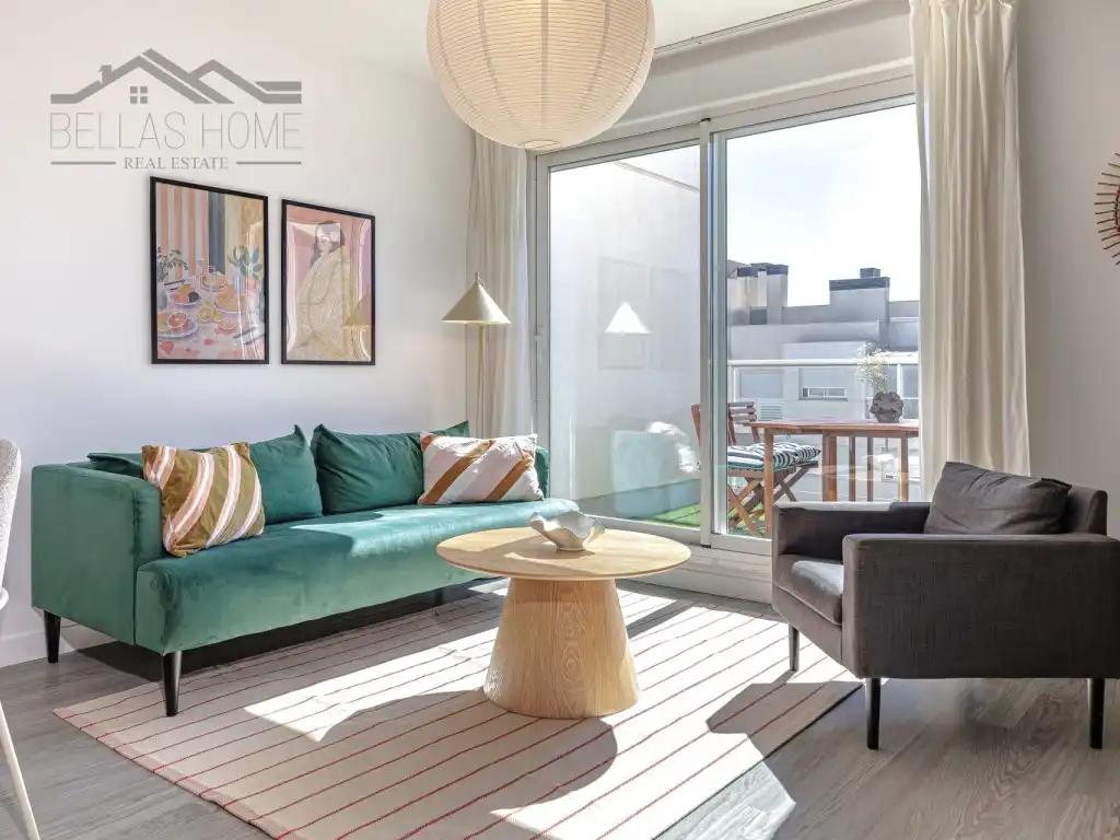 Sala d'estar de Àtic en venda en Estepona amb Aire condicionat i Terrassa