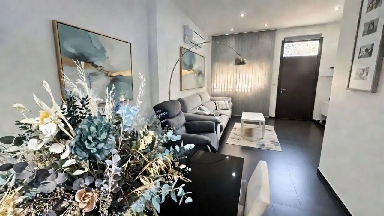 Planta baixa en venda a Silla