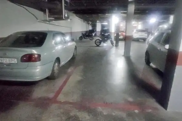 Parking de Planta baja en venta en Alicante / Alacant con Aire acondicionado, Terraza y Piscina comunitaria