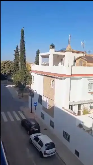 Vista exterior de Casa adosada en venta en Granada con Aire acondicionado, Calefacción y Terraza
