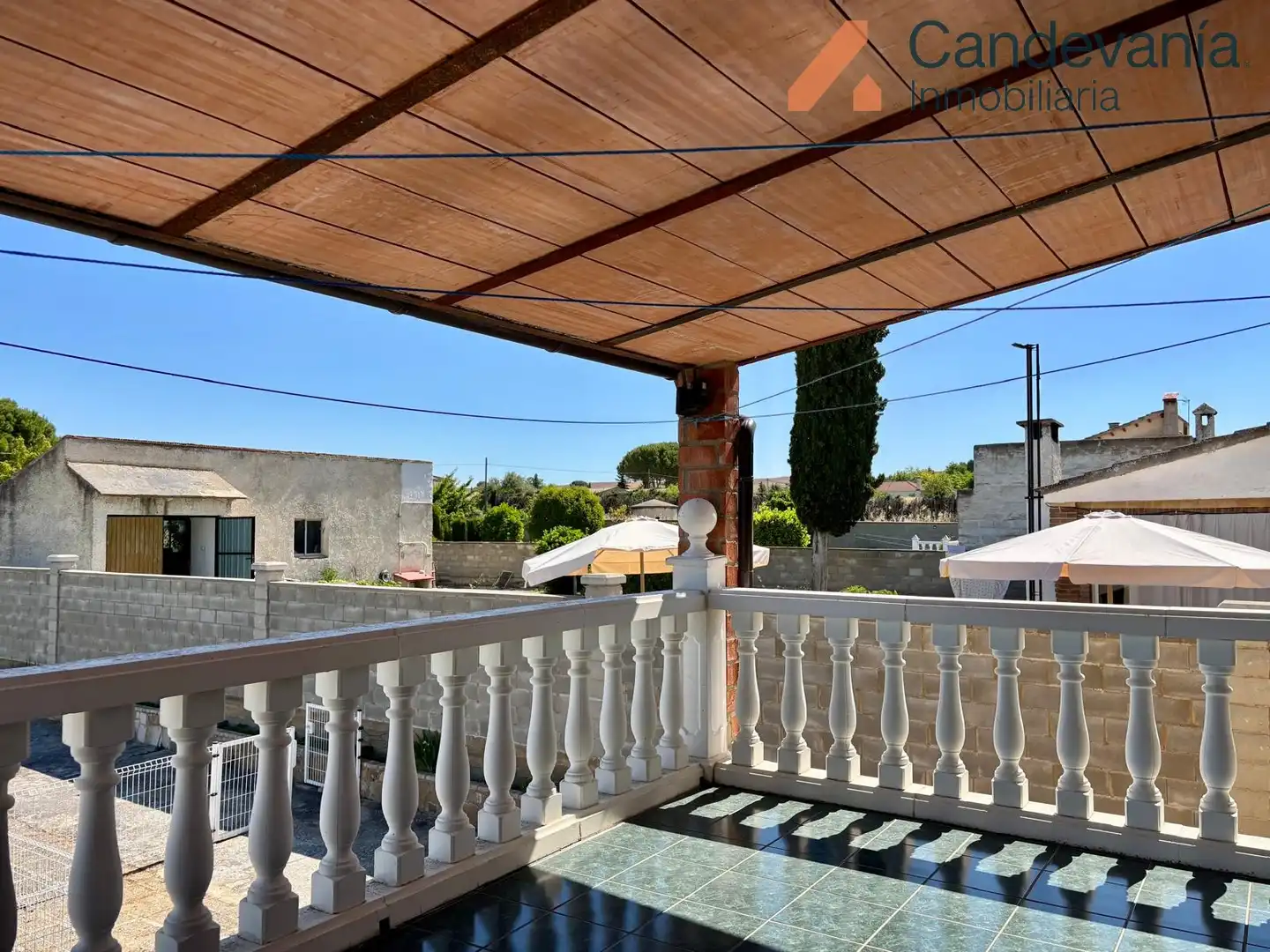 Terraza de Casa o chalet en venta en San Mateo de Gállego con Aire acondicionado, Calefacción y Jardín privado