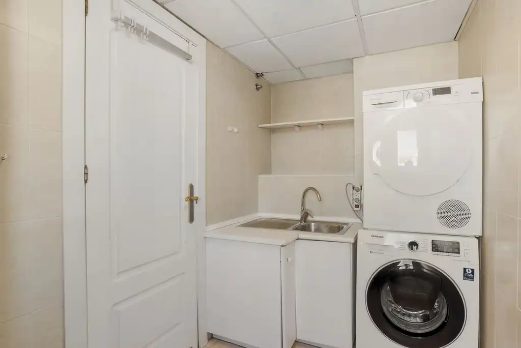 Maisonette zum Verkauf in Torremolinos mit Klimaanlage, Terrasse und Möbliert