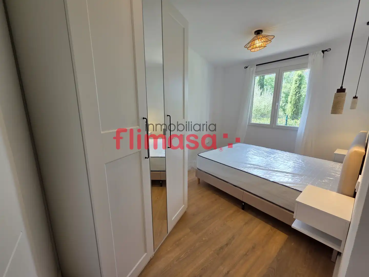 Dormitori de Apartament en venda en Móstoles amb Aire condicionat, Calefacció i Moblat
