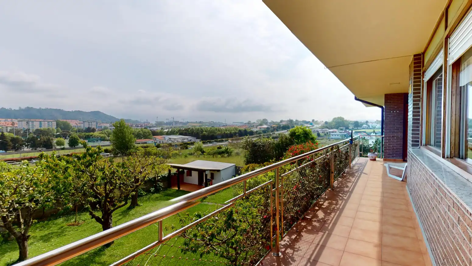 Terraza de Casa o chalet en venta en Santander con Calefacción, Jardín privado y Parquet