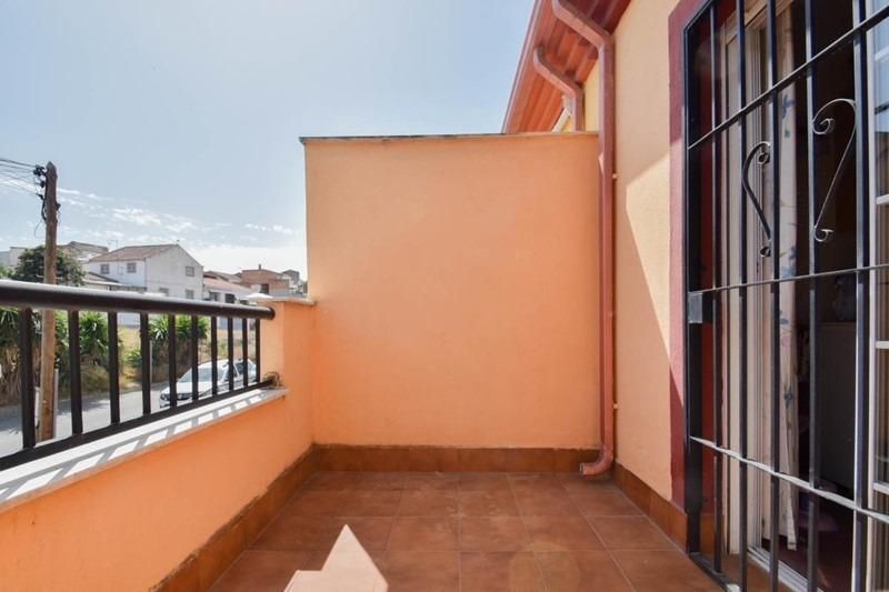 Terrassa de Casa o xalet en venda en Alhendín amb Jardí privat, Terrassa i Piscina comunitària
