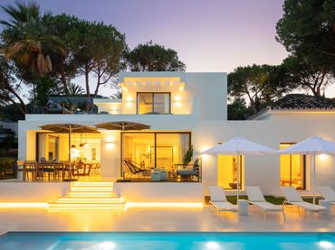 Casa amb piscina en venda a Nueva Andalucía