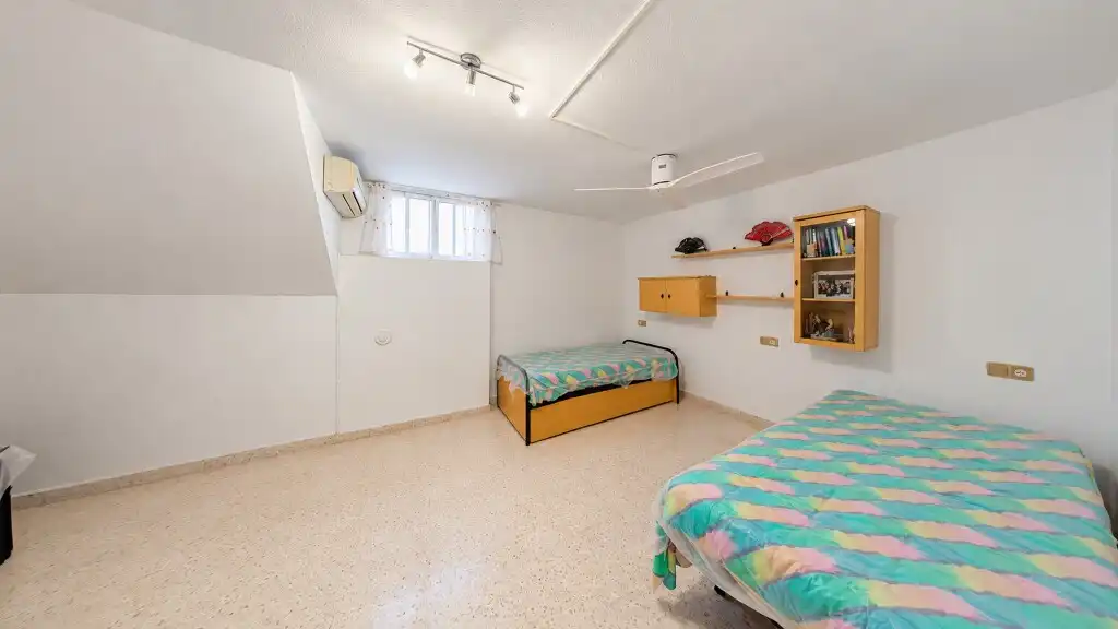 Casa adosada en venta en Vélez-Málaga con Amueblado