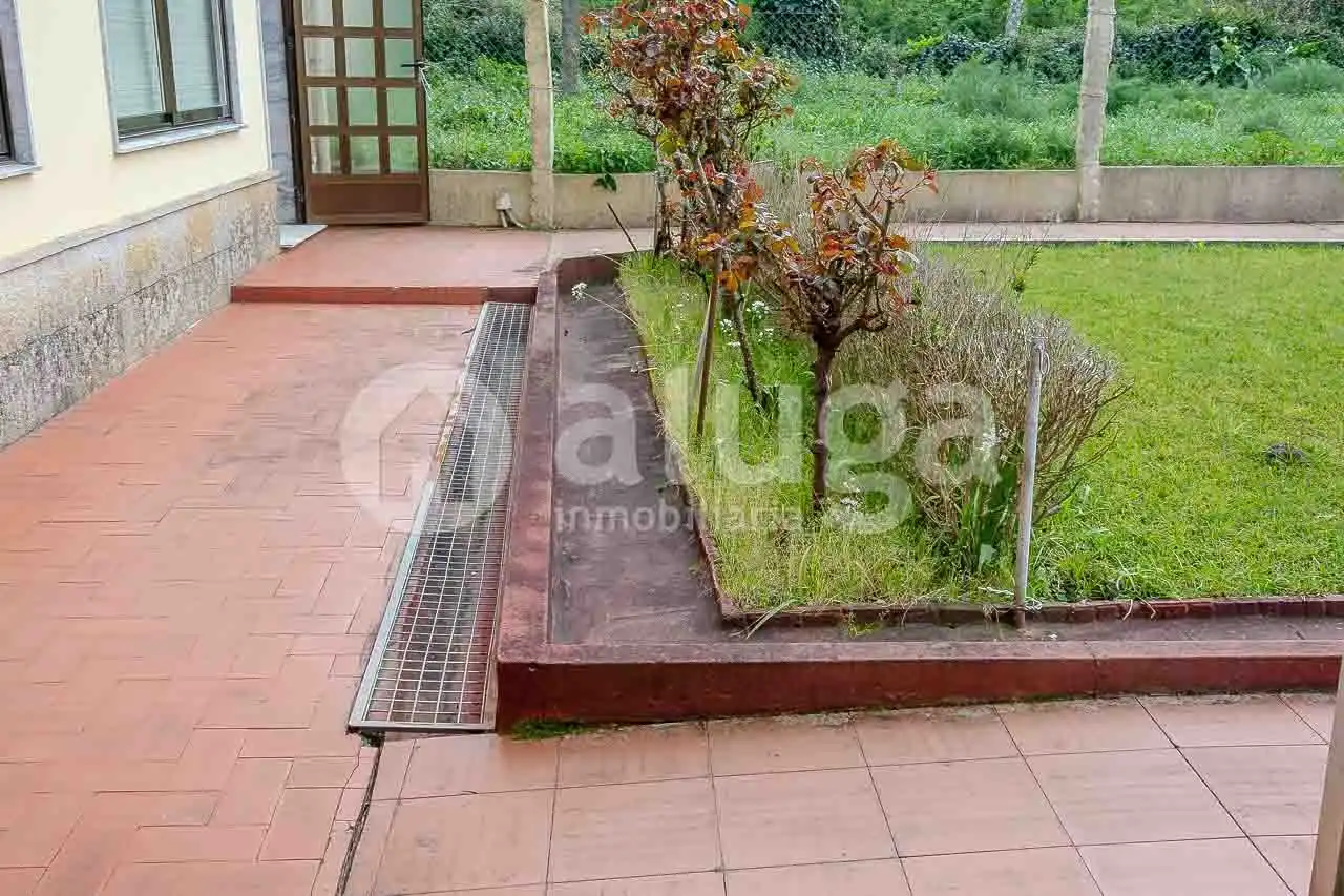 Finca rústica en venda en Cangas  amb Calefacció, Jardí privat i Terrassa