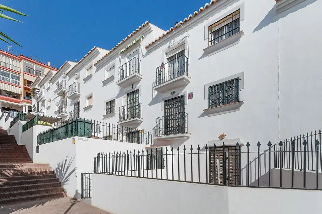 Vista exterior de Piso en venta en Torremolinos