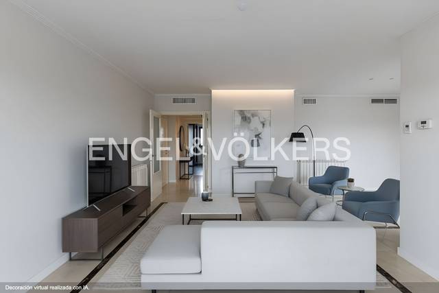 Ático en Venta en Viñas Viejas