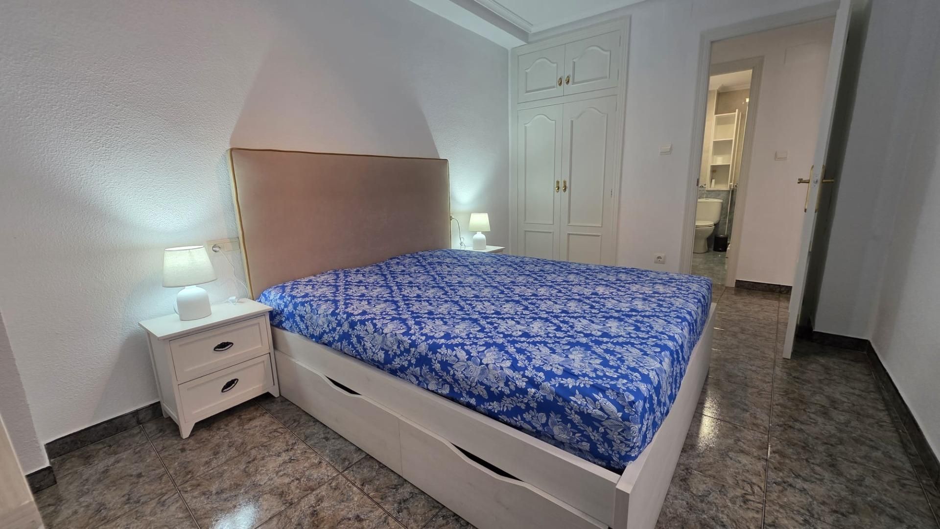 Bedroom of Flat to rent in Elche / Elx  with Air Conditioner