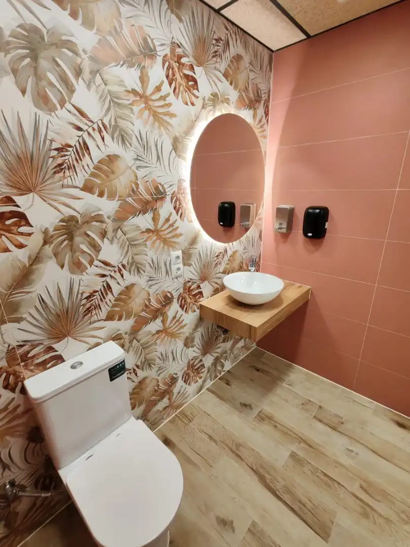 Badezimmer von Geschaftsraum zur Miete in Lliçà d'Amunt mit Klimaanlage, Heizung und Terrasse