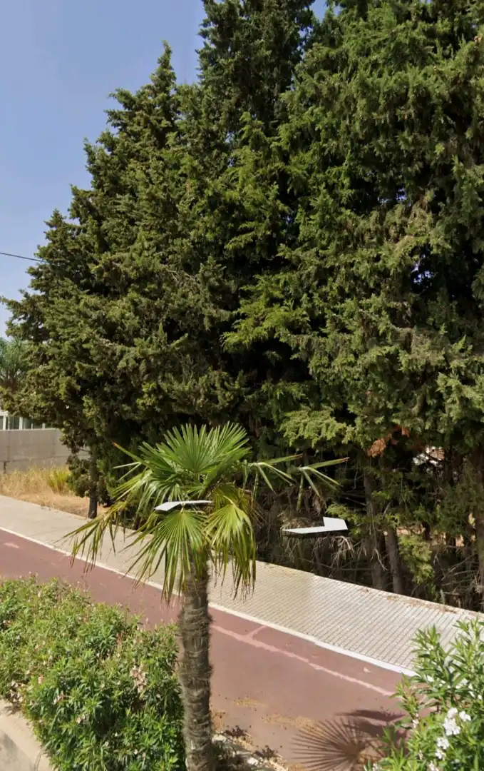 Terreno residencial en venta en Carrer Estrella Sirio 14