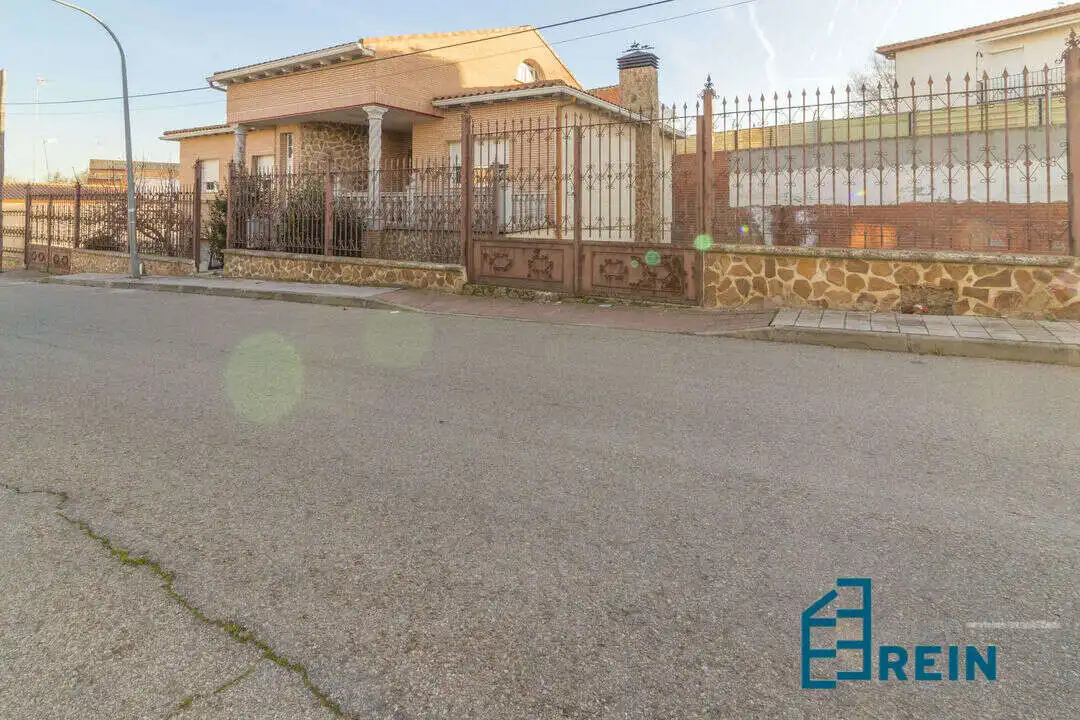 Chalet con jardín en venta en LARGO CABALLERO 1, imagen 64