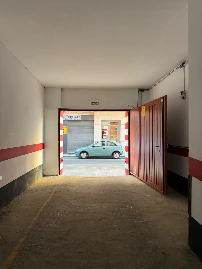 Aparcament de Garatge en venda en Ausias March
