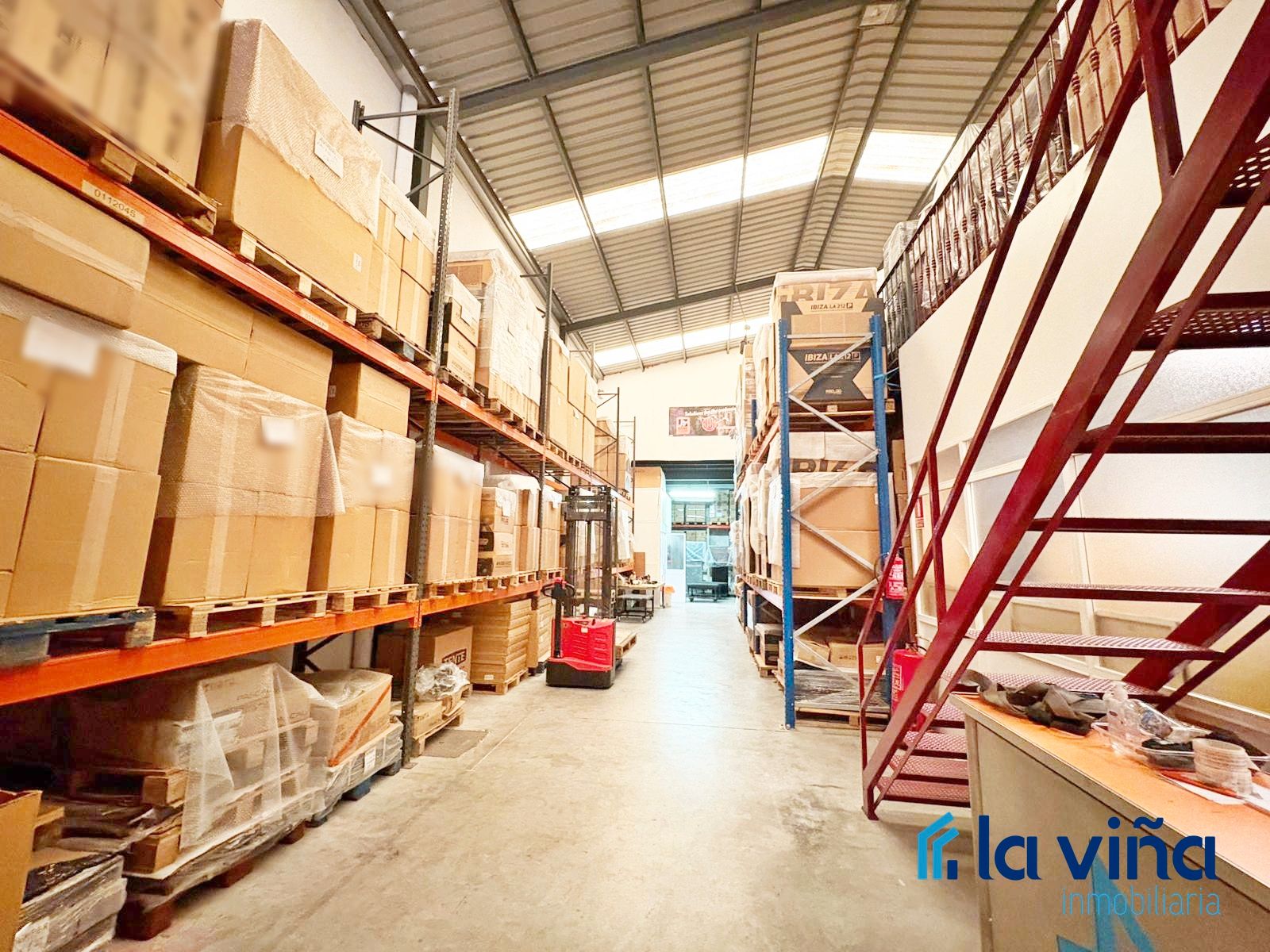 Nau industrial en venda en Casariche