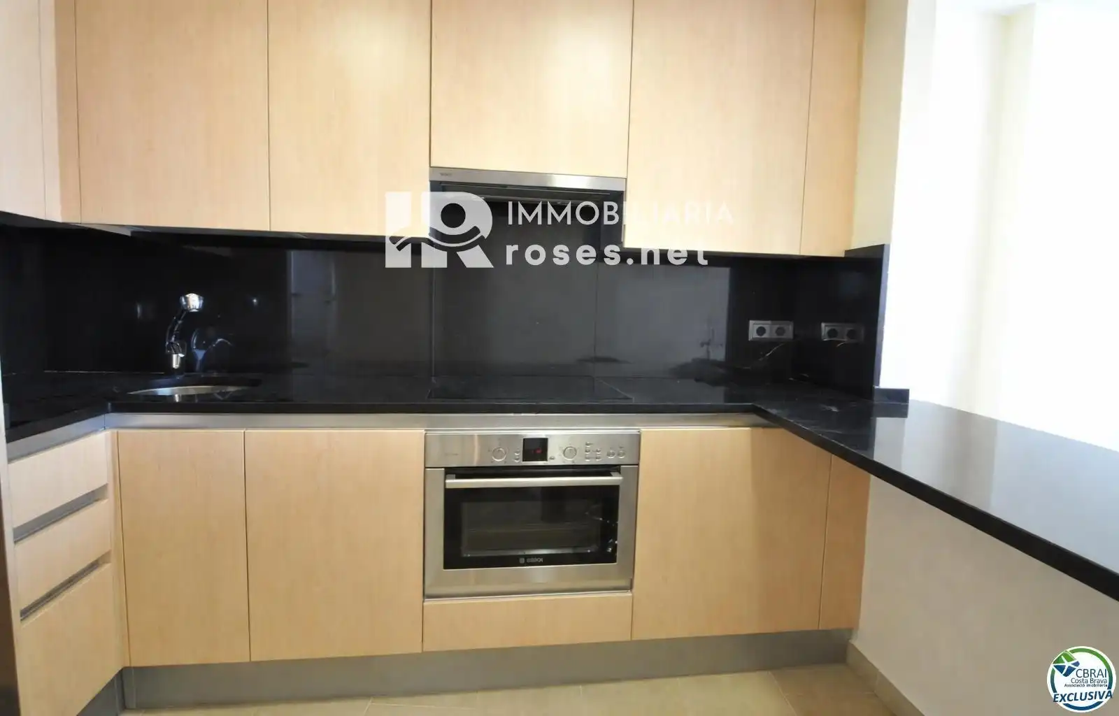 Cocina de Piso en venta en Roses con Aire acondicionado, Terraza y Piscina