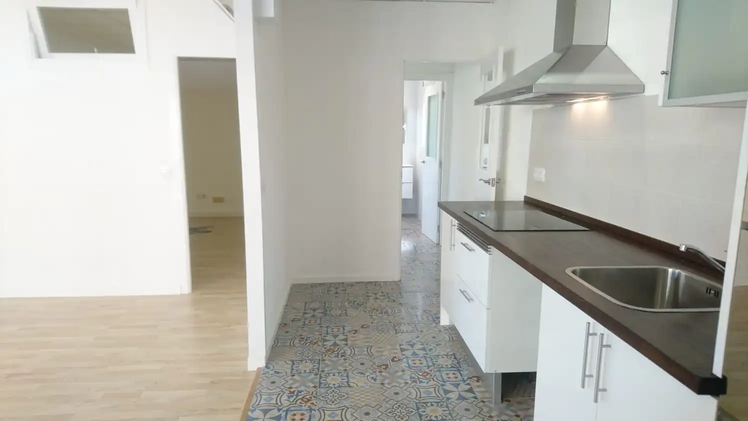 Cocina de Estudio de alquiler en Riells i Viabrea con Aire acondicionado, Calefacción y Parquet
