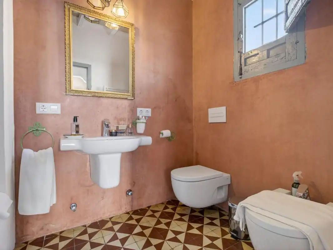 Baño de Casa o chalet en venta en Carmona con Calefacción, Trastero y Piscina