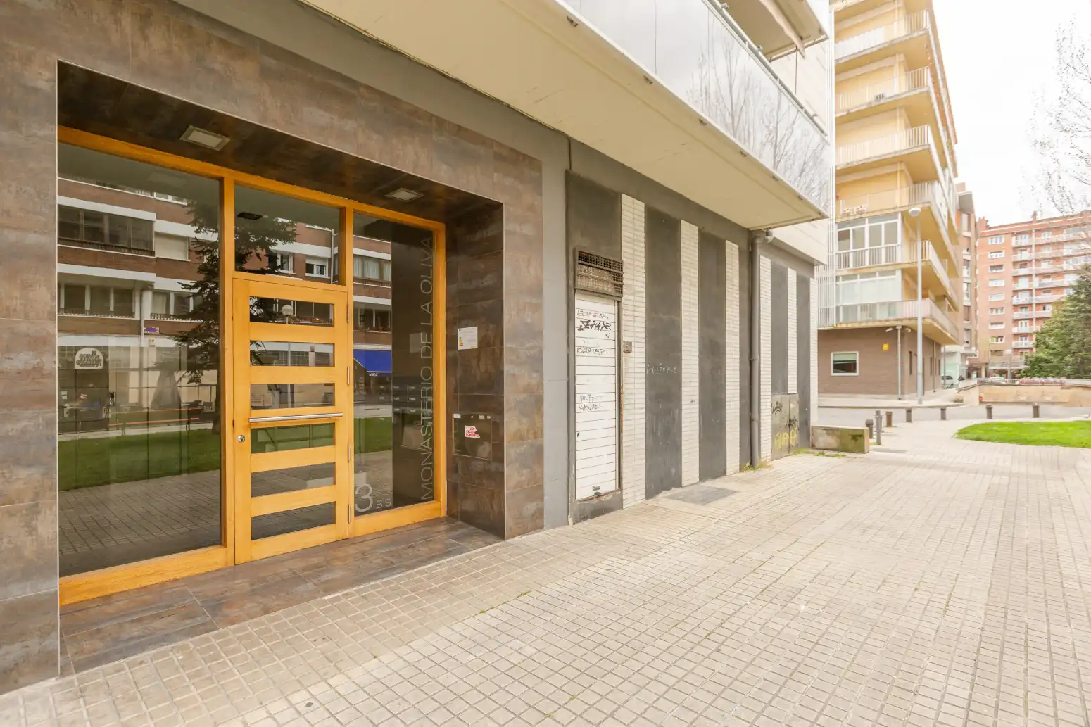 Vista exterior de Piso en venta en  Pamplona / Iruña con Calefacción, Parquet y Terraza
