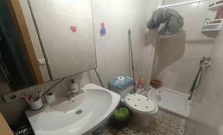 Bany de Pis en venda en Reus amb Moblat, Forn i Rentadora