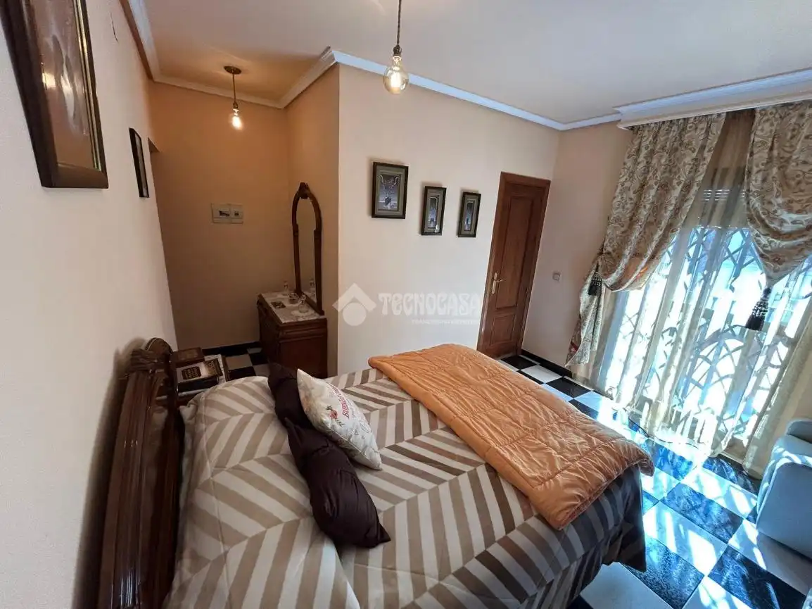 Habitación de Casa adosada en venta en Antequera con Terraza