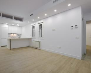 Flat to rent in  Madrid Capital  with Air Conditioner