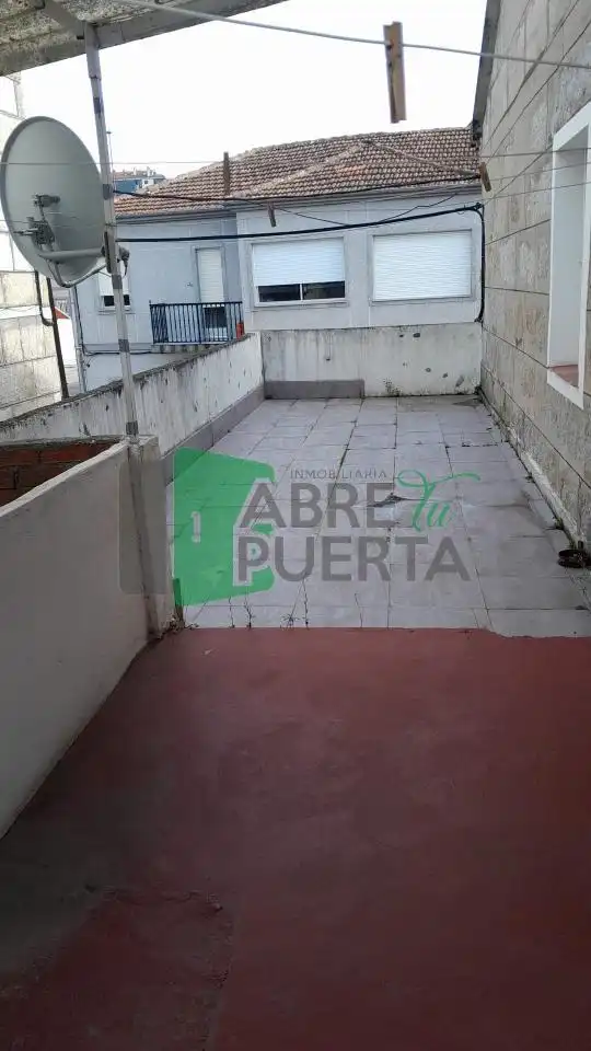 Vista exterior de Casa o chalet en venta en Ourense Capital  con Calefacción y Jardín privado