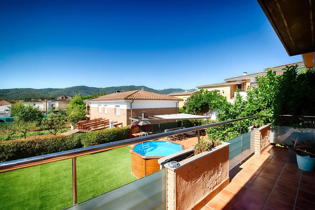 Terraza de Casa o chalet en venta en Porqueres con Calefacción, Jardín privado y Parquet