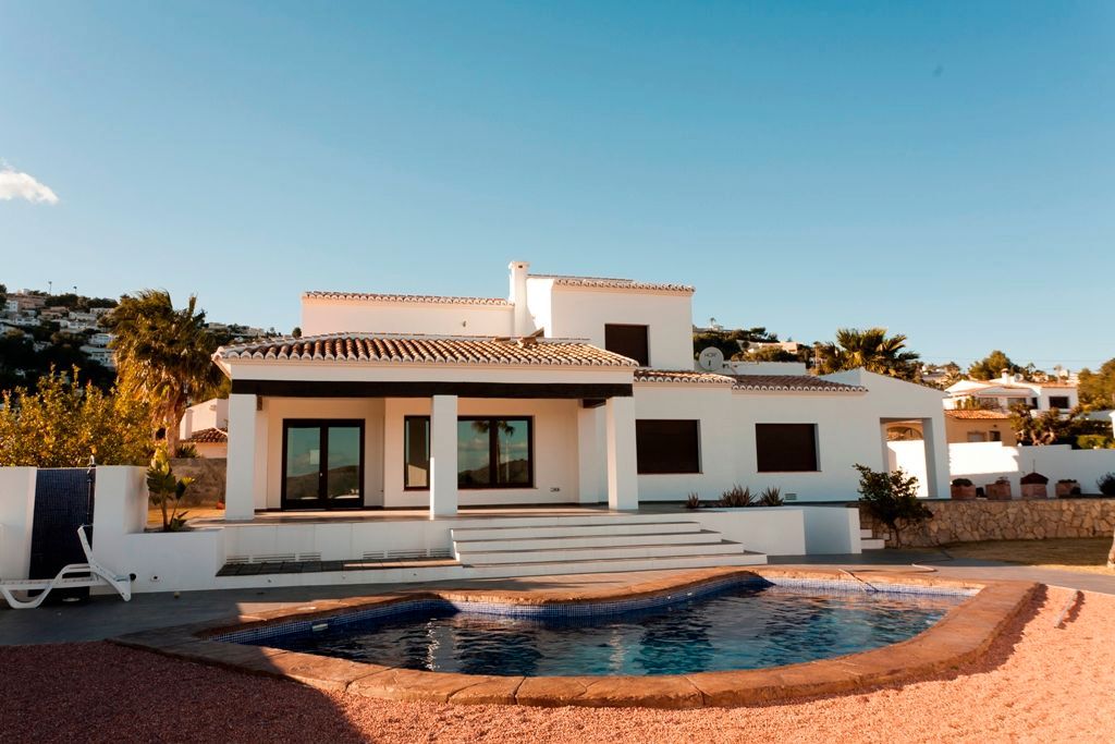 Vista exterior de Casa o xalet en venda en Moraira amb Calefacció, Jardí privat i Terrassa