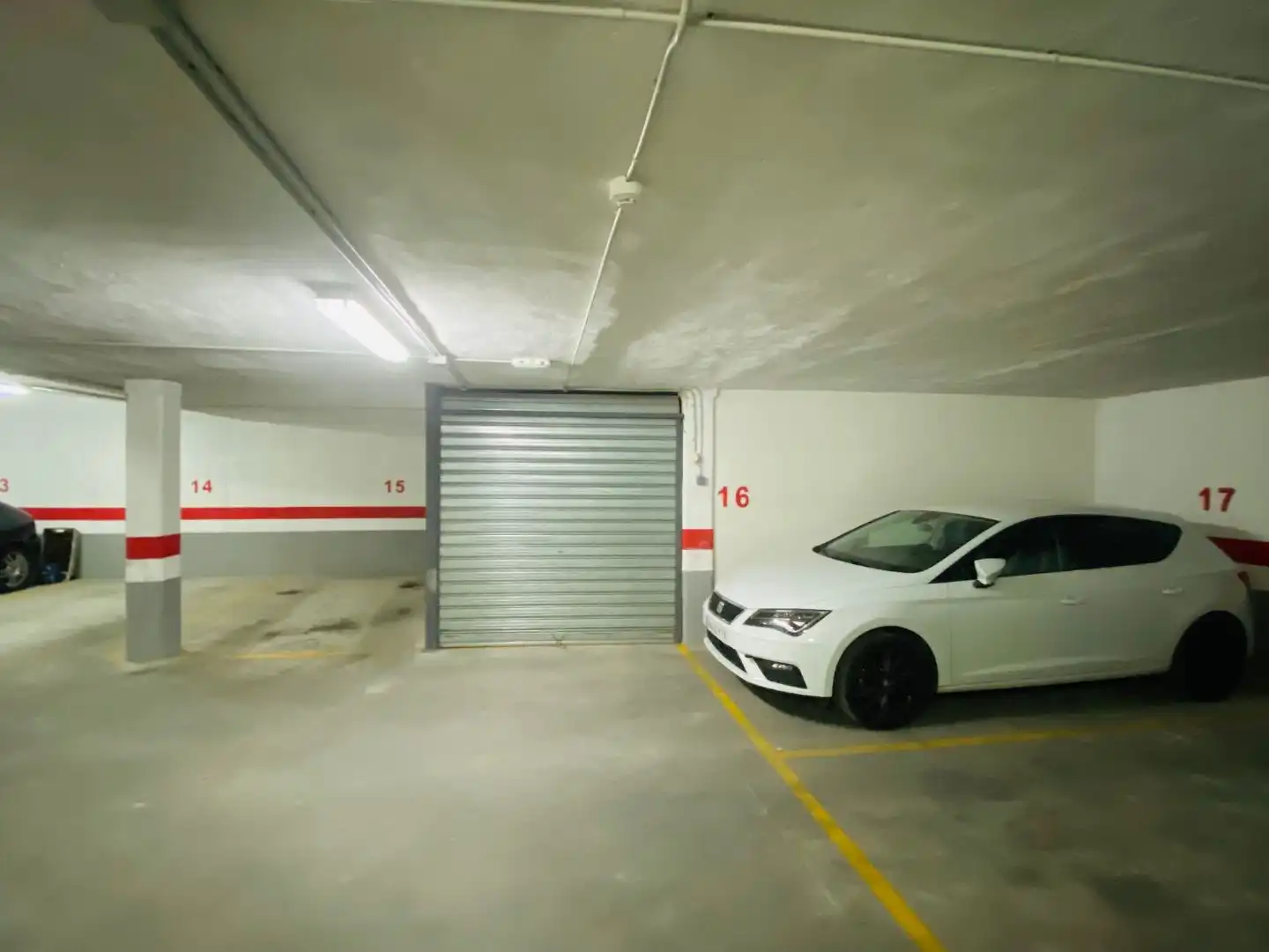 Parkplatz von Garage zur Miete in Albacete