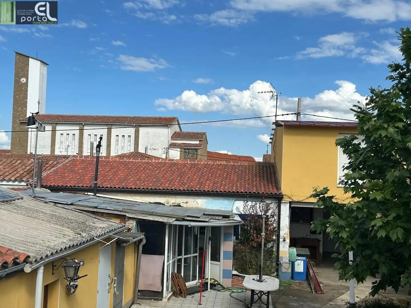 Vista exterior de Residencial en venda en Murillo El Cuende