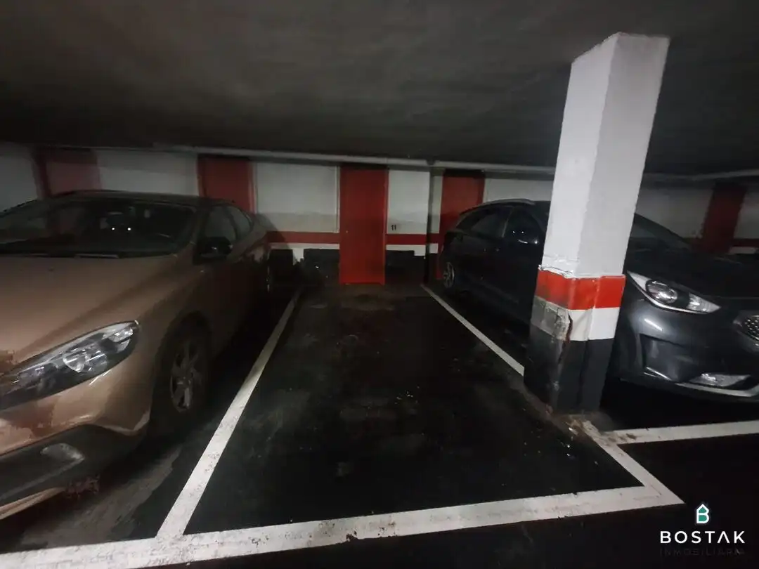 Aparcament de Garatge de lloguer en Bilbao 