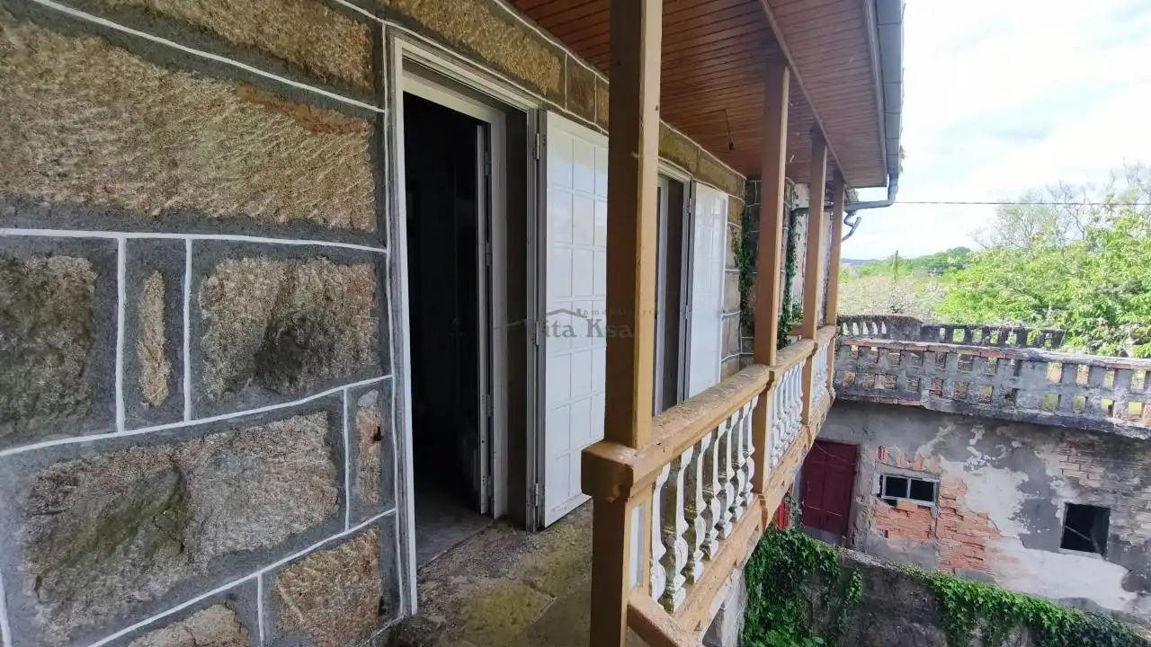 Vista exterior de Finca rústica en venda en Baños de Molgas amb Jardí privat i Balcó
