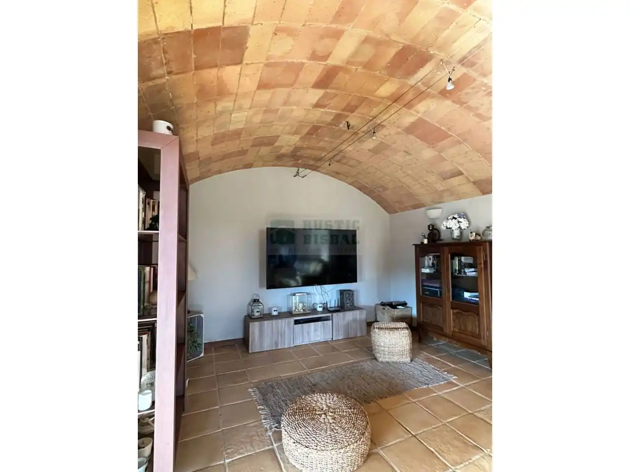 Sala de estar de Finca rústica en venta en Corçà con Aire acondicionado, Calefacción y Terraza