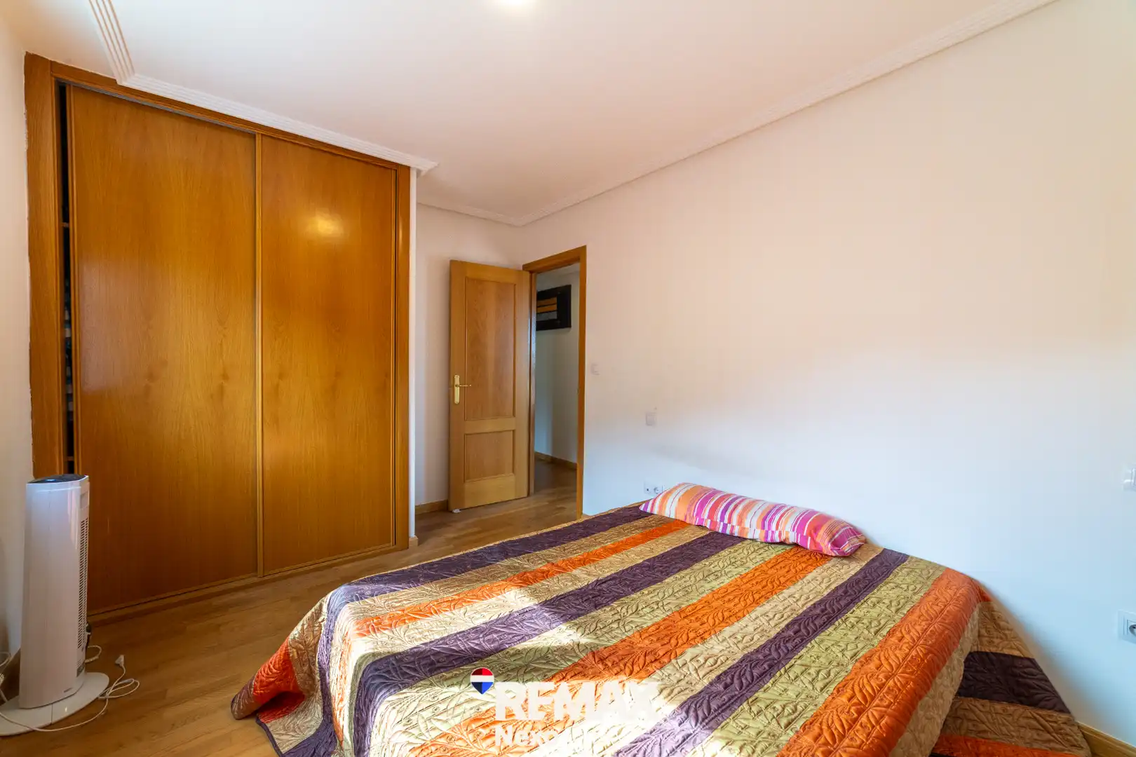 Bedroom of Flat for sale in Cabezón de Pisuerga  with Air Conditioner, Heating and Storage room