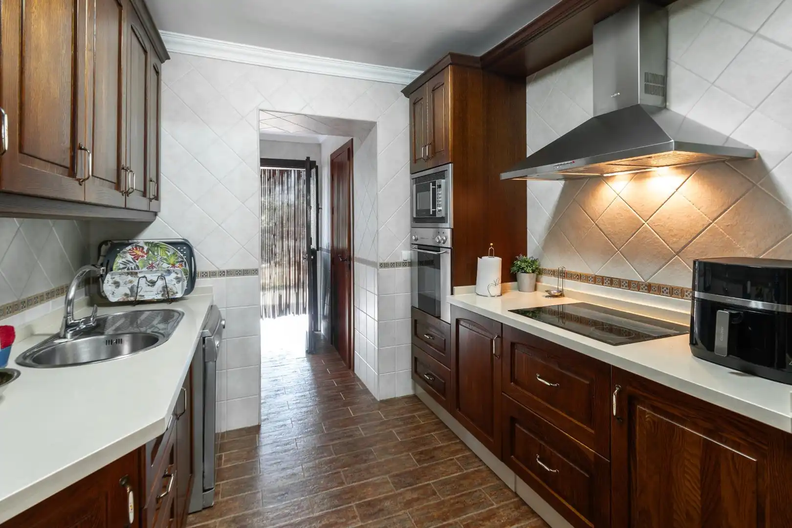 Cuina de Casa o xalet en venda en El Retiro - Parque Atlántico - Ronda este