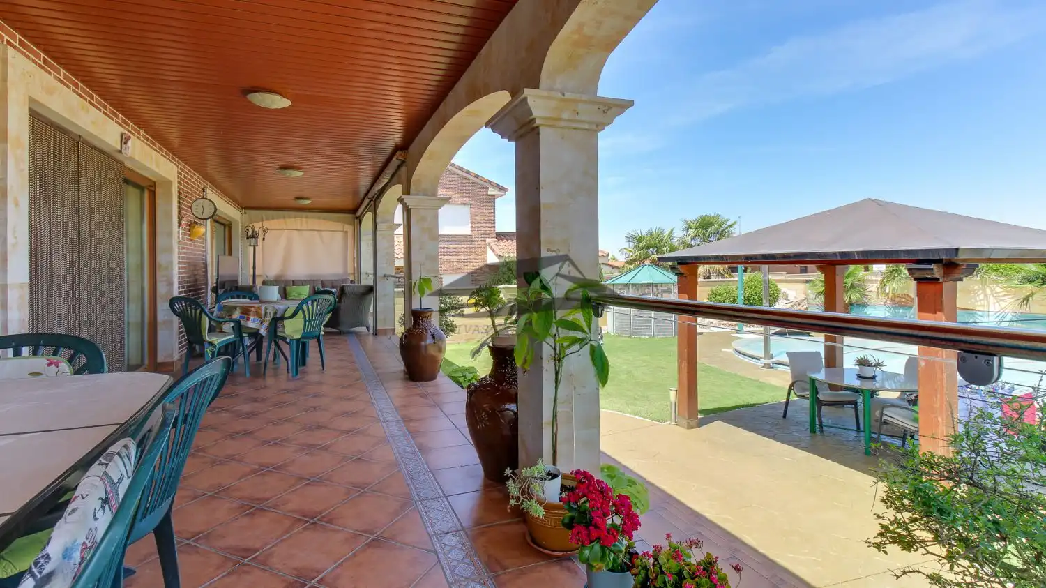 Detached house with pool for sale in Puente romano, imagen 62