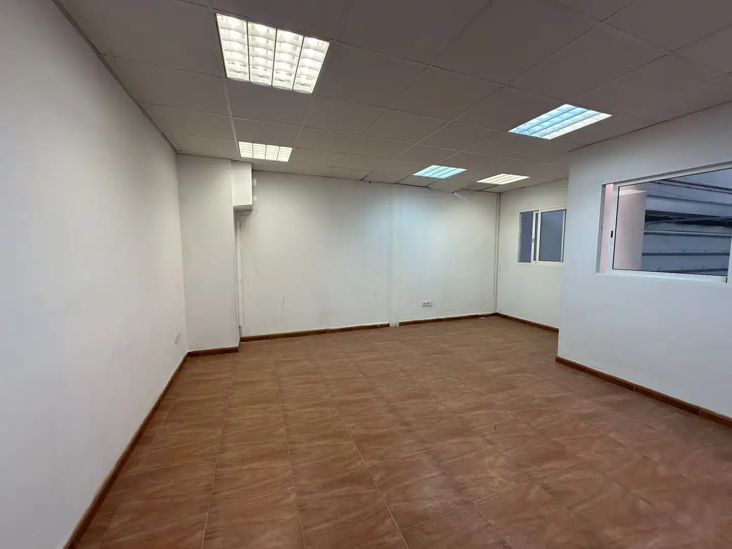 Fabrikhallen zur Miete in Ontinyent