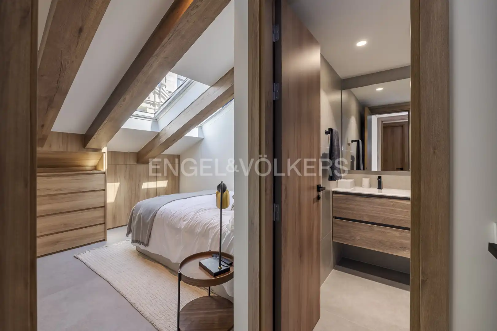 Schlafzimmer von Wohnung zum Verkauf in Madrid mit Klimaanlage, Heizung und Terrasse