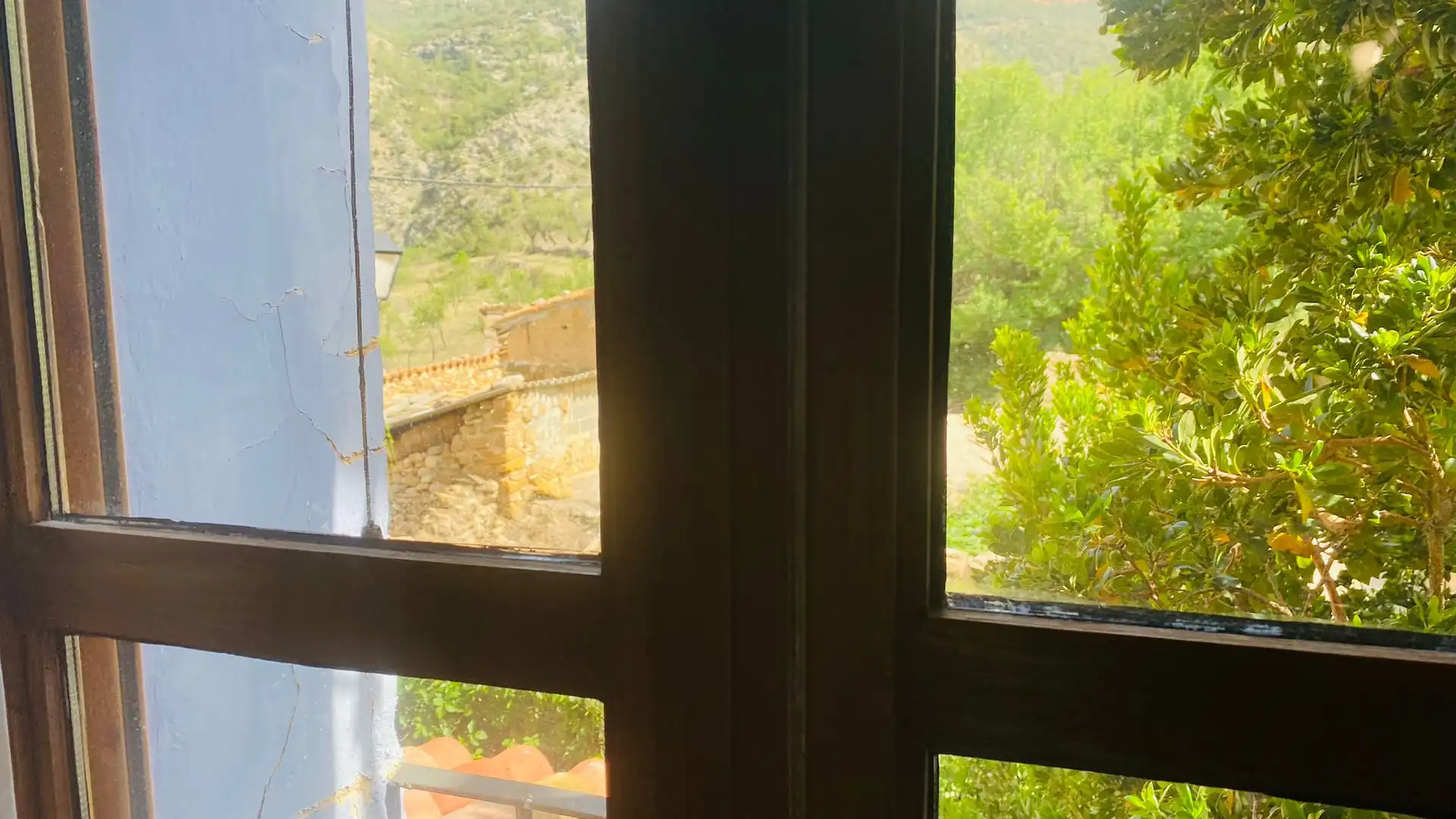 Vista exterior de Casa o xalet en venda en Villarluengo amb Calefacció, Jardí privat i Terrassa