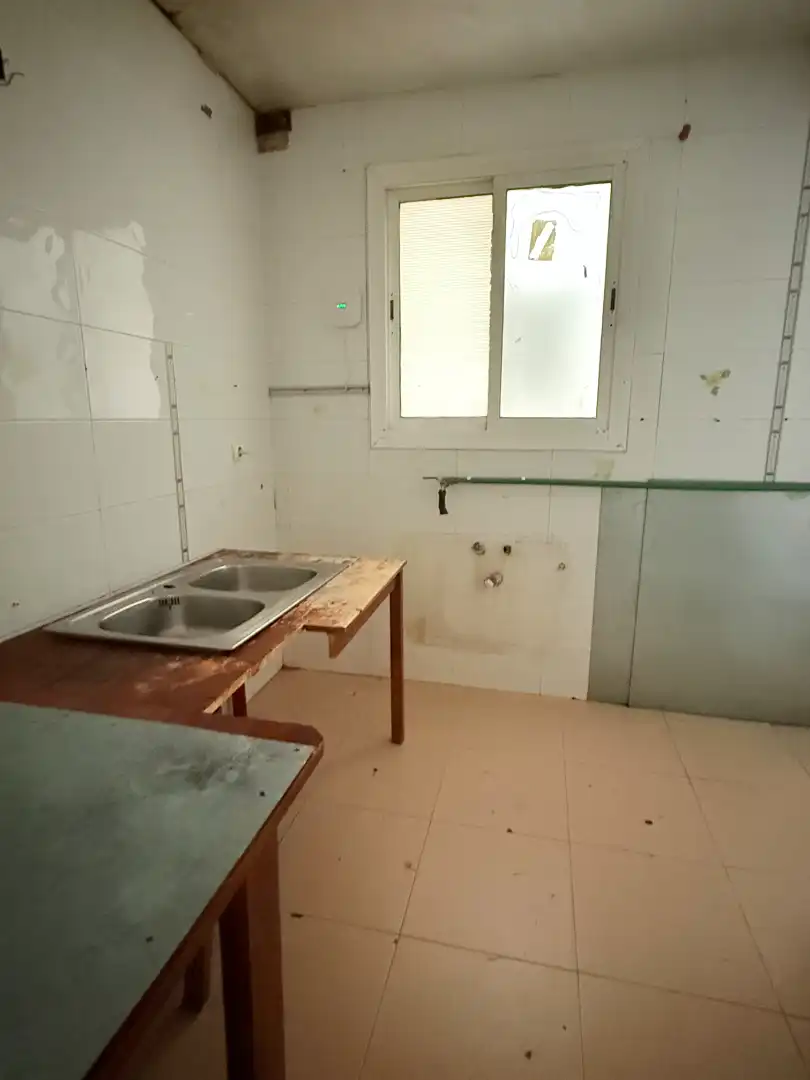 Kitchen of Flat for sale in Badalona  with Alarm